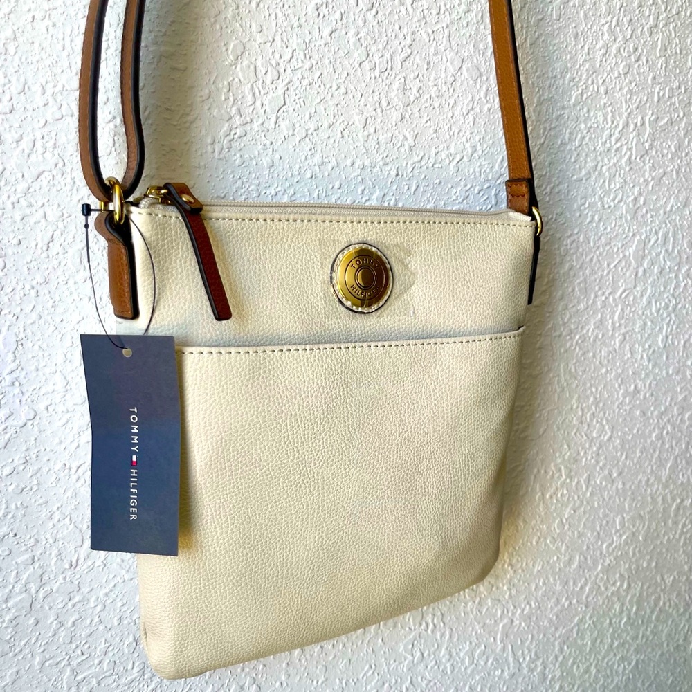 Tommy Hilfiger Crossbody Purse (New with Tags)